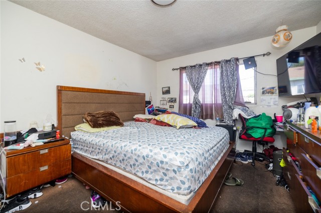 2912 W Via Acosta, Montebello CA: https://media.crmls.org/medias/243d1c60-2c7e-4fe3-9960-89d253c2ea02.jpg