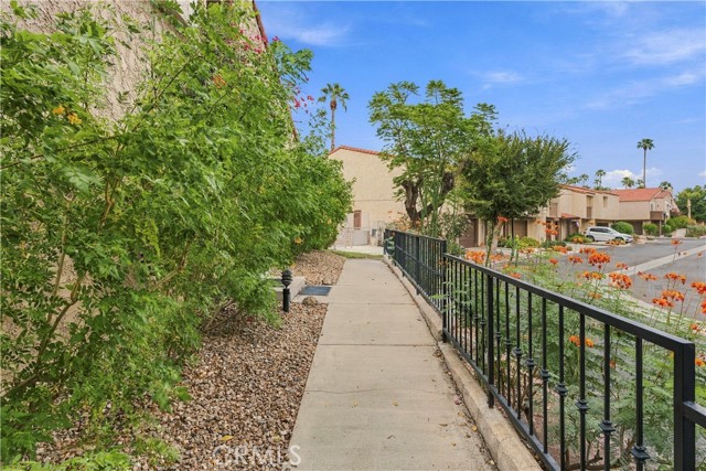 182 E Paseo Florido, Palm Springs, CA 92262