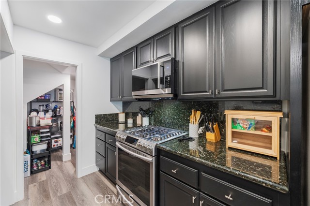 Detail Gallery Image 16 of 56 For 1016 Palo Verde, Long Beach,  CA 90815 - 2 Beds | 2/1 Baths