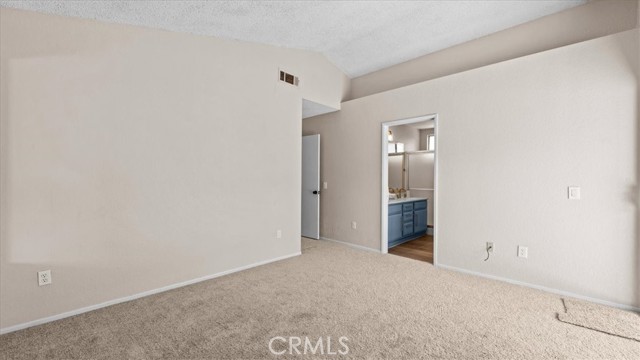 Detail Gallery Image 14 of 36 For 13420 Nutmeg St, Moreno Valley,  CA 92553 - 4 Beds | 2 Baths