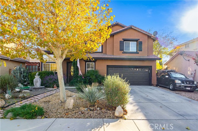 Detail Gallery Image 3 of 29 For 3734 Las Palmas, Palmdale,  CA 93550 - 5 Beds | 3 Baths