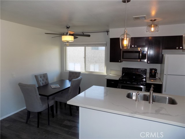 Detail Gallery Image 7 of 25 For 46895 Highway 74 #4,  Palm Desert,  CA 92260 - 2 Beds | 1 Baths