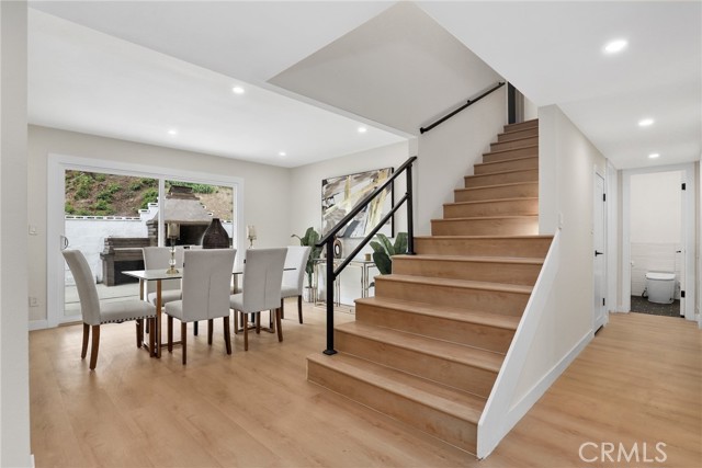 Detail Gallery Image 5 of 34 For 12635 Dorina Pl, Granada Hills,  CA 91344 - 5 Beds | 3/1 Baths