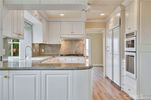 28927 Doverridge Drive, Rancho Palos Verdes CA: https://media.crmls.org/medias/2441678e-7025-44c4-a246-5948c155e102.jpg