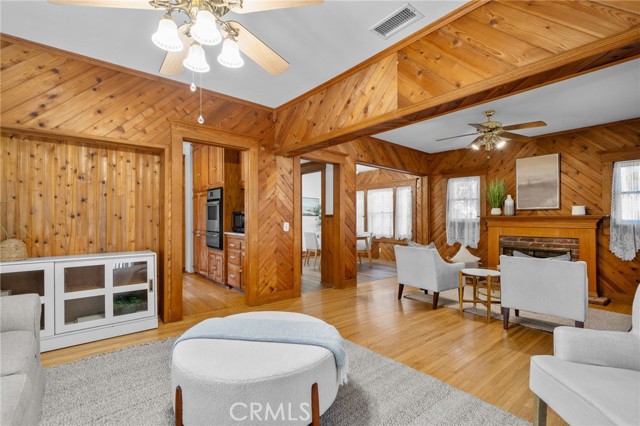 Detail Gallery Image 8 of 35 For 13518 Earlham Dr, Whittier,  CA 90602 - 3 Beds | 2 Baths