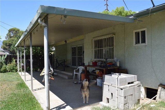 6718 Del Rosa Avenue, San Bernardino CA: https://media.crmls.org/medias/2441bafa-968a-4296-b5a0-fd5c52fc2fa8.jpg