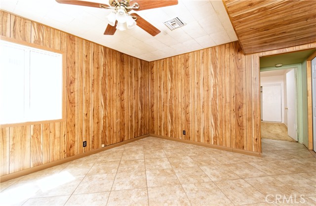 Detail Gallery Image 13 of 23 For 561 N 4th St, Blythe,  CA 92225 - 3 Beds | 2 Baths