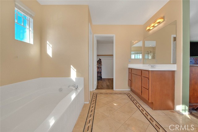 Detail Gallery Image 35 of 73 For 31722 Waterfall Way, Murrieta,  CA 92563 - 4 Beds | 3/1 Baths