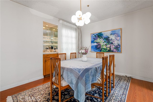 Detail Gallery Image 7 of 26 For 303 W Loraine #2,  Glendale,  CA 91202 - 3 Beds | 2/1 Baths