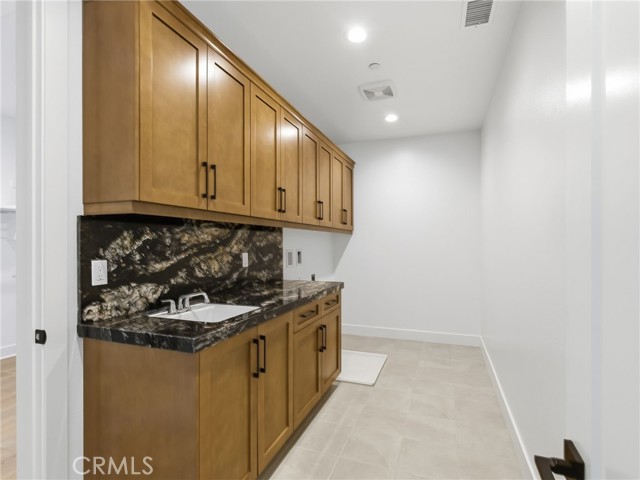 Detail Gallery Image 47 of 48 For 22849 W Seaqua Cir, Chatsworth,  CA 91311 - 6 Beds | 6/1 Baths