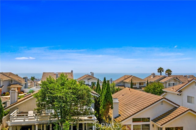 2210 Calle Opalo, San Clemente CA: https://media.crmls.org/medias/24450d02-d933-4499-91b1-9ade1b274793.jpg