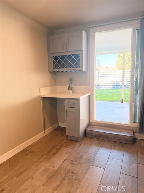 Detail Gallery Image 11 of 33 For 18631 Warren, Tustin,  CA 92780 - 2 Beds | 2 Baths