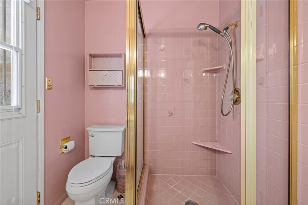 https://media.crmls.org/medias/244583de-ded2-44fc-b84b-e38da7e57591.jpg?preset=X-Large