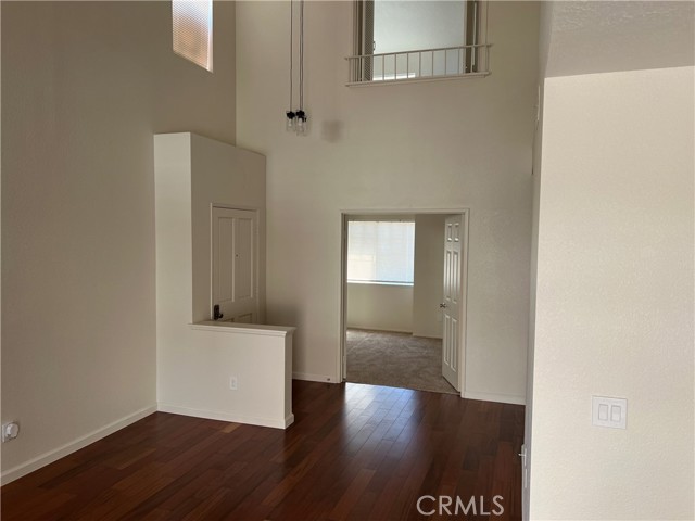 Detail Gallery Image 4 of 29 For 1561 Corte Santana, Upland,  CA 91786 - 3 Beds | 3 Baths
