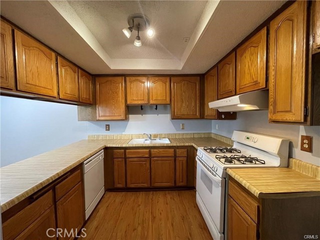 Detail Gallery Image 6 of 15 For 2560 Gonzaga Ln, Riverside,  CA 92507 - 3 Beds | 2 Baths