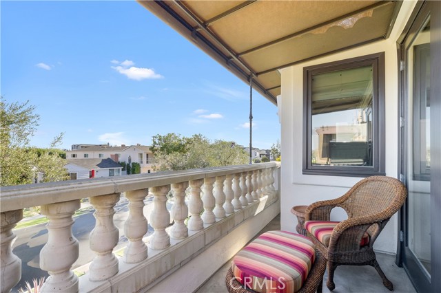 Detail Gallery Image 14 of 25 For 319 Orchid, Corona Del Mar,  CA 92625 - 4 Beds | 3/1 Baths