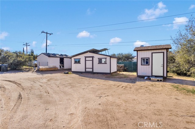 Detail Gallery Image 13 of 42 For 10328 El Centro, Oak Hills,  CA 92344 - 5 Beds | 4 Baths