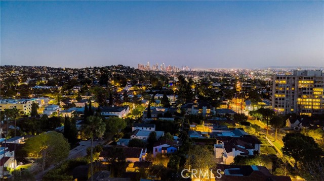 Detail Gallery Image 69 of 69 For 4301 Los Feliz #12,  Los Angeles,  CA 90027 - 2 Beds | 3 Baths