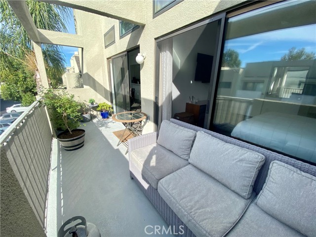 17722 Sergio Cir, Huntington Beach CA: https://media.crmls.org/medias/24489c75-f3d7-45c6-8095-bb5baa644674.jpg