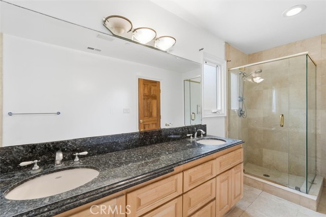 Detail Gallery Image 30 of 49 For 233 S Irena #1,  Redondo Beach,  CA 90277 - 4 Beds | 3 Baths