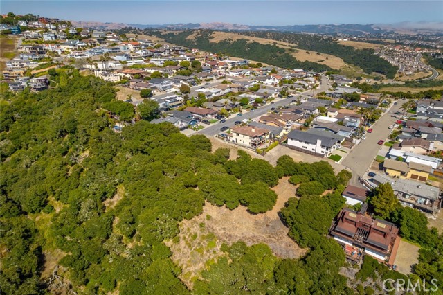 991 Visalia Street, Pismo Beach CA: https://media.crmls.org/medias/2448e143-df47-4109-b61f-8b360043a4d8.jpg
