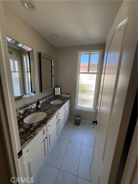 Detail Gallery Image 10 of 30 For 110 Del Cabo, San Clemente,  CA 92673 - 4 Beds | 3 Baths