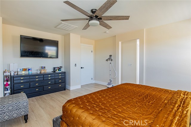 116 Yosemite Avenue, Perris CA: https://media.crmls.org/medias/2449248a-f00e-4c97-b705-45959061a683.jpg