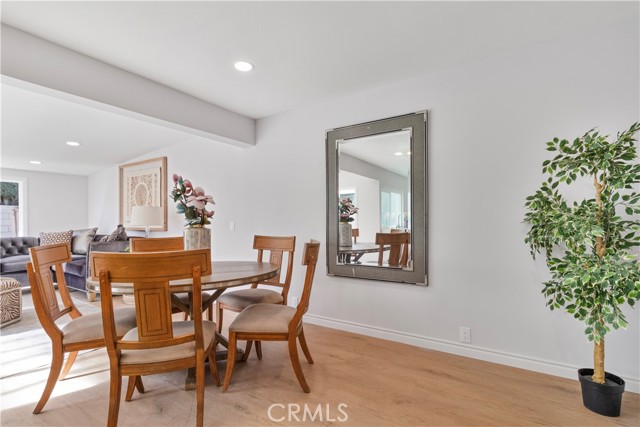 Detail Gallery Image 30 of 38 For 1736 E Oakridge, West Covina,  CA 91792 - 3 Beds | 2/1 Baths