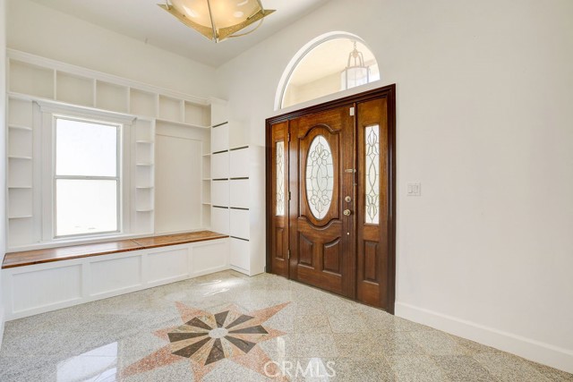 4923 Golden West Avenue, Temple City CA: https://media.crmls.org/medias/244a0001-7061-4725-8bf3-3cd074e9c4eb.jpg