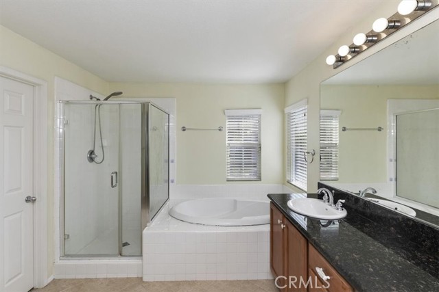 Detail Gallery Image 36 of 49 For 32856 Northshire Cir, Temecula,  CA 92592 - 4 Beds | 4 Baths