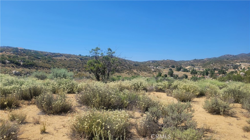 48775 Leaning Rock Court