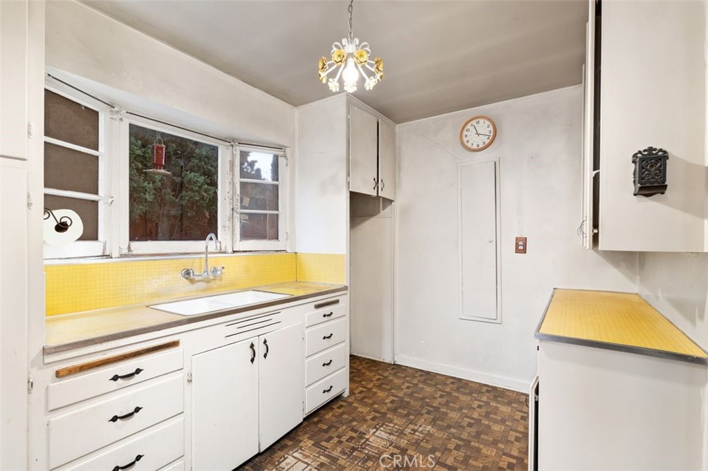 3309 Wedgewood Lane Burbank img 18