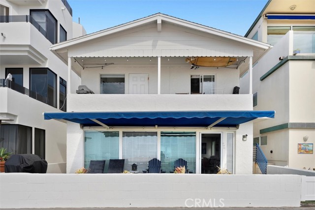 Detail Gallery Image 4 of 17 For 530 the Strand, Hermosa Beach,  CA 90254 - 1 Beds | 1 Baths