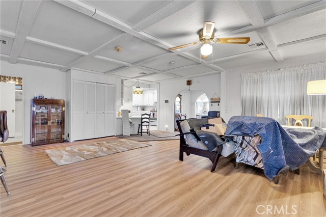 2494 Main Street, Barstow CA: https://media.crmls.org/medias/244e09b3-eccd-4dfa-ba1c-8518f8183352.jpg