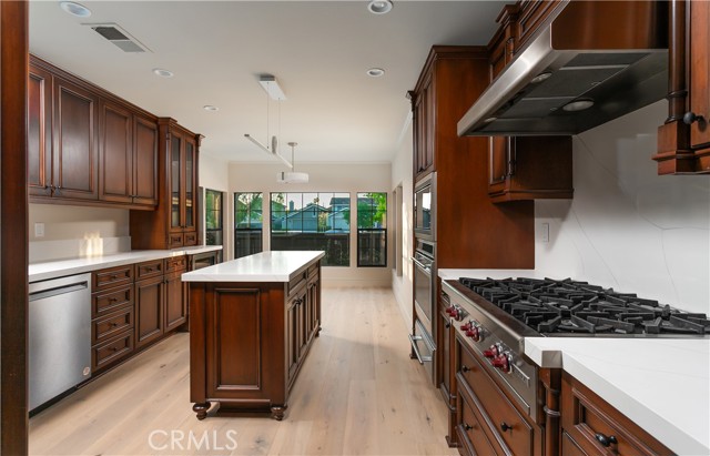 Detail Gallery Image 14 of 54 For 8 Pinewood #65,  Irvine,  CA 92604 - 3 Beds | 2/1 Baths