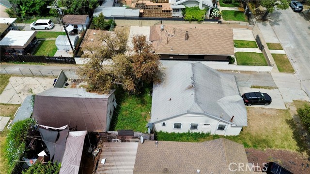 1010 W 77th Street, Los Angeles CA: https://media.crmls.org/medias/244e8c6b-f54e-482c-ad13-8df39574e0cb.jpg