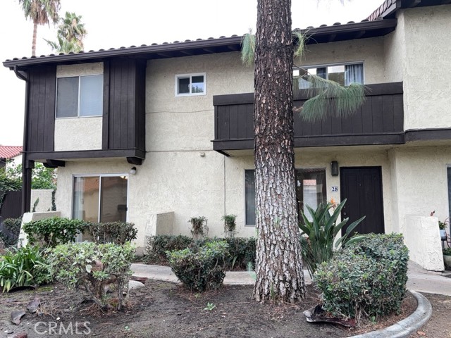 Detail Gallery Image 1 of 17 For 1097 Santo Antonio Dr #28,  Colton,  CA 92324 - 3 Beds | 2/1 Baths