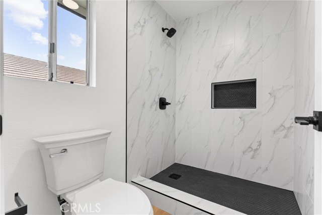 Detail Gallery Image 20 of 28 For 13677 Crawford Ct, Fontana,  CA 92336 - 3 Beds | 2/1 Baths