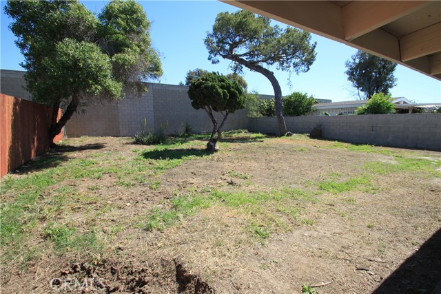 Detail Gallery Image 29 of 33 For 22832 Menlo, Torrance,  CA 90502 - 3 Beds | 2 Baths