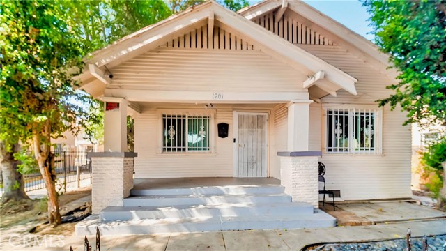 1201 Olive Avenue, Long Beach, California 90813, ,Multi-Family,For Sale,Olive,PW24198055