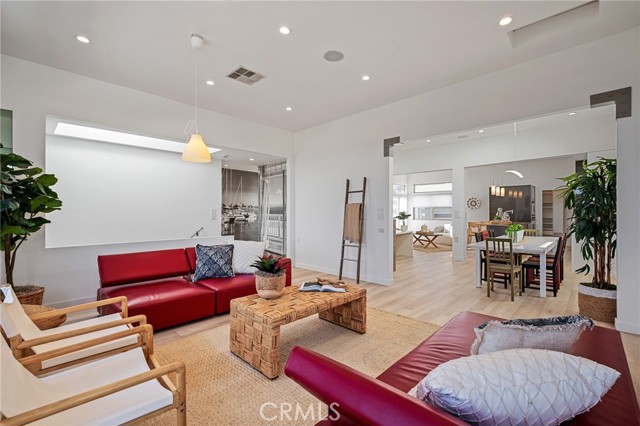 Detail Gallery Image 20 of 72 For 726 W 37th St, San Pedro,  CA 90731 - 5 Beds | 5 Baths