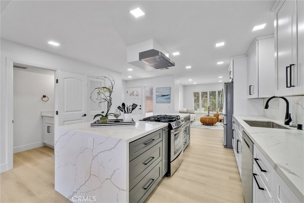 MLS #OC25267868 image #14