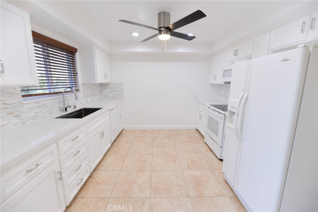 245217fe B3dc 4ee2 8b1a Ff1ddfc85be2