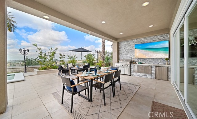3319 Red Pine Rd, Yorba Linda CA: https://media.crmls.org/medias/24523f55-9bf4-416a-a102-219169afd343.jpg