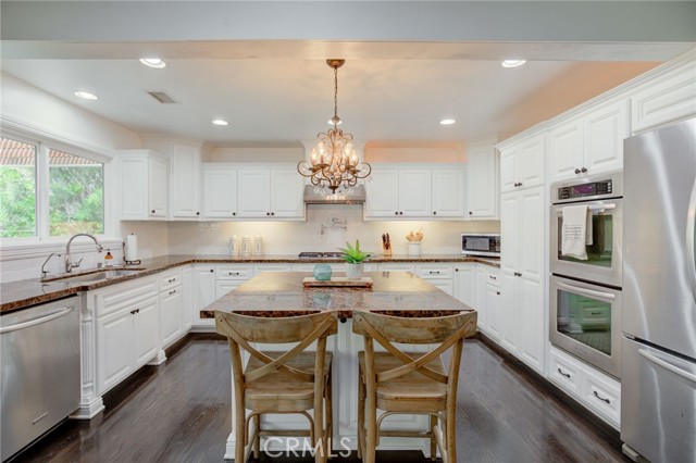 2219 Estribo Drive, Rolling Hills Estates, California 90274, 3 Bedrooms Bedrooms, ,2 BathroomsBathrooms,Residential,Sold,Estribo,SB21211200
