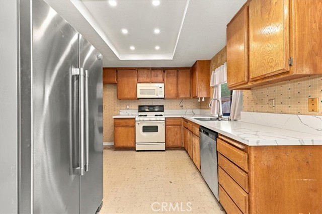 860 Tucson Court photo 24