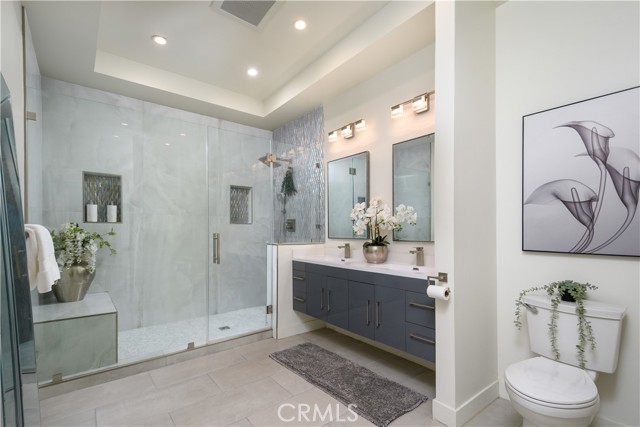 4557 Don Timoteo Drive, Los Angeles CA: https://media.crmls.org/medias/2453dd82-4fa7-4e39-a150-c31a1a962df7.jpg