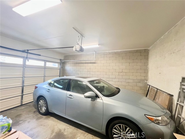 2717 Chadwick Circle, Los Angeles CA: https://media.crmls.org/medias/245510ea-1c8b-446b-9480-3ec8d57c1898.jpg