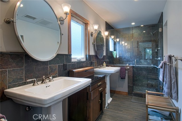 Detail Gallery Image 23 of 41 For 330 Colleen Pl, Costa Mesa,  CA 92627 - 4 Beds | 3 Baths