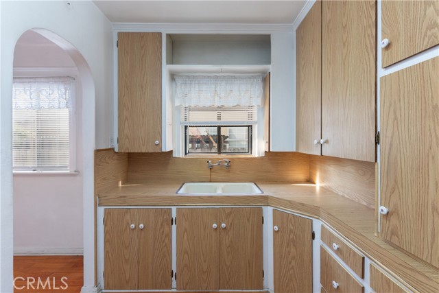 Detail Gallery Image 15 of 48 For 1228 E 64th, Long Beach,  CA 90805 - 2 Beds | 1 Baths